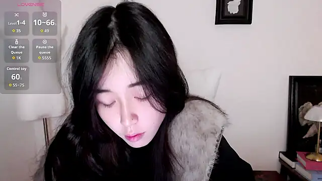 Wfrost0707 online show from 12/23/25, 08:24