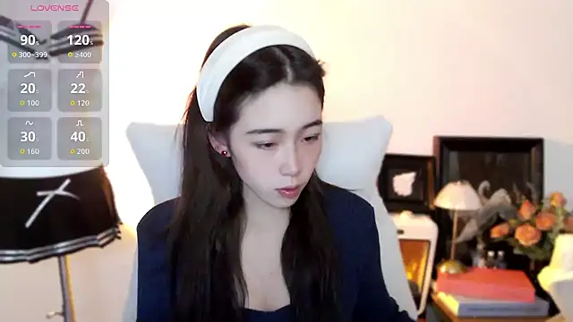 Wfrost0707 online show from 11/28/25, 07:41