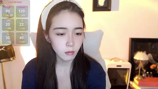 Wfrost0707 online show from 12/04/25, 06:56