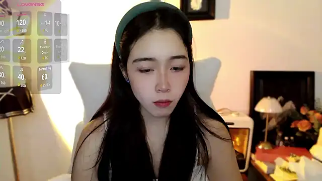 Wfrost0707 online show from 12/01/25, 07:31