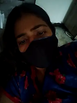 Snapshot of hottie_jenny9 chatting on 09/21/25, 03:22 hottie jenny9 online show from 09/21/25, 03:22