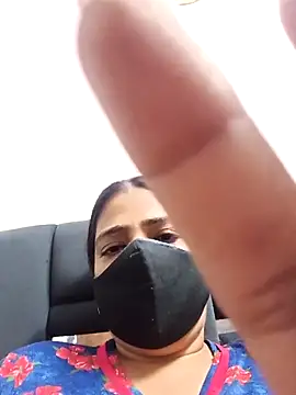 Snapshot of hottie_jenny9 chatting on 10/09/25, 03:51 hottie jenny9 online show from 10/09/25, 03:51