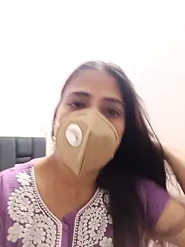 Snapshot of hottie_jenny9 chatting on 11/04/25, 04:05 hottie jenny9 online show from 11/04/25, 04:05