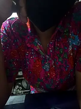 Snapshot of hottie_jenny9 chatting on 09/18/25, 12:24 hottie jenny9 online show from 09/18/25, 12:24