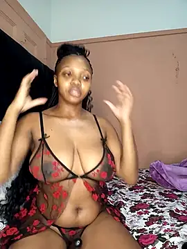 Snapshot of MilfBoobsxx chatting on 10/22/25, 04:17 MilfBoobsxx online show from 10/22/25, 04:17