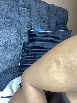 MilfBoobsxx online show from 06/09/26, 05:36