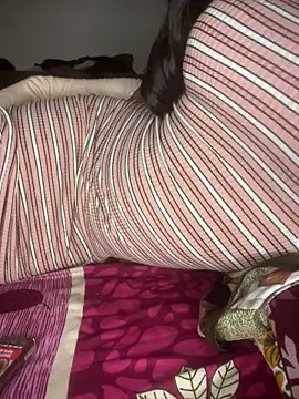 pranjal00000 online show from 11/26/25, 09:37