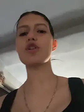 Caroline daring online show from 04/10/26, 07:21