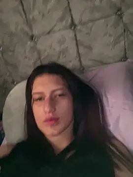 Caroline daring online show from 03/26/26, 02:37