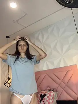 Caroline daring online show from 05/21/26, 01:52