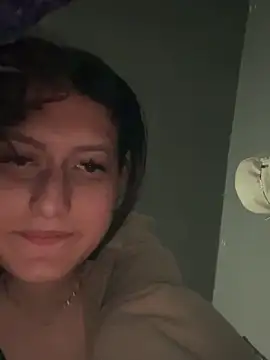 Caroline daring online show from 04/04/26, 10:49