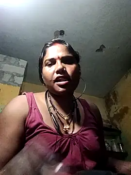 SweetKomal89 online show from 10/28/25, 06:51