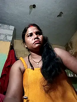 Snapshot of SweetKomal89 chatting on 10/26/25, 06:08 SweetKomal89 online show from 10/26/25, 06:08