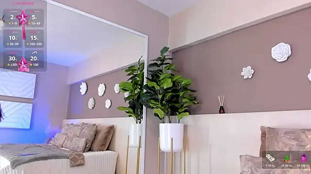 Snapshot of VictoriaShelby chatting on 11/16/25, 12:10 VictoriaShelby online show from 11/16/25, 12:10