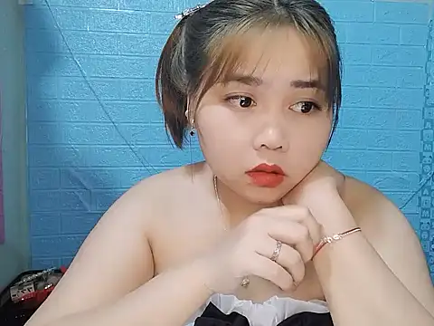 Nhan7868 online show from 09/21/25, 01:11