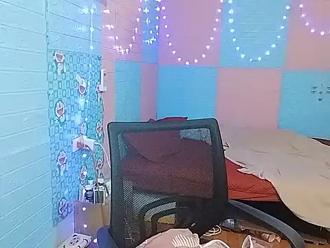 Nhan7868 online show from 10/25/25, 05:02