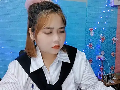 Nhan7868 online show from 10/22/25, 01:54