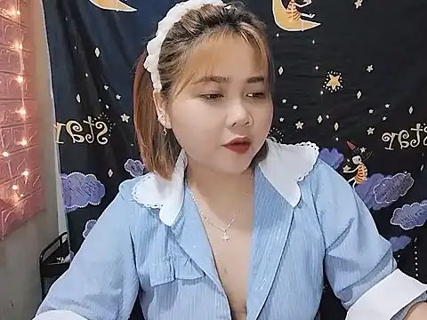 Nhan7868 online show from 10/15/25, 11:57