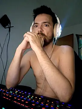 Snapshot of Arthur_Rj_21 chatting on 09/22/25, 05:13 Arthur Rj 21 online show from 09/22/25, 05:13