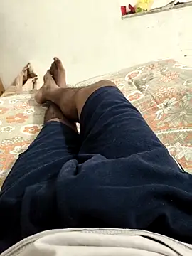 Chanderi19 online show from 04/03/26, 04:02