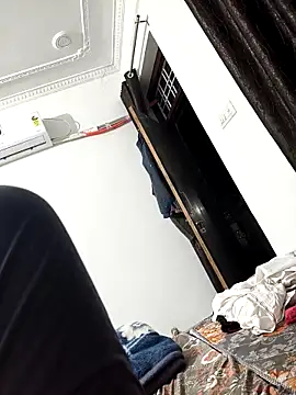 Snapshot of Chanderi19 chatting on 02/28/26, 04:17 Chanderi19 online show from 02/28/26, 04:17