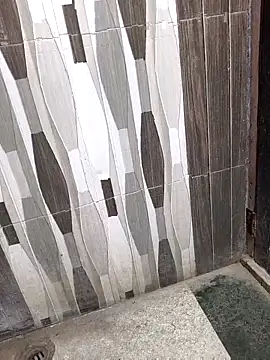 Chanderi19 online show from 04/15/26, 02:50