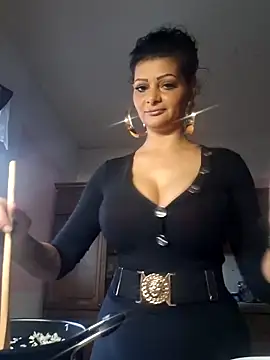 Pillango1212 online show from 11/27/25, 12:05