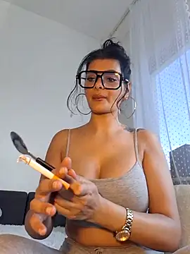 Pillango1212 online show from 10/30/25, 09:29