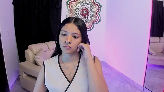 Candy fox 19 online show from 03/14/26, 01:06