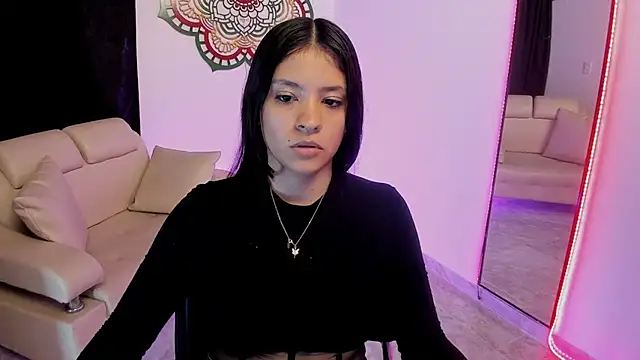 Candy fox 19 online show from 03/07/26, 04:23