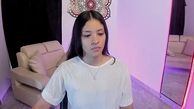 Candy fox 19 online show from 03/11/26, 04:12