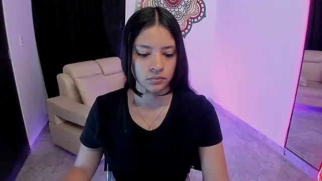 Candy fox 19 online show from 03/21/26, 01:15