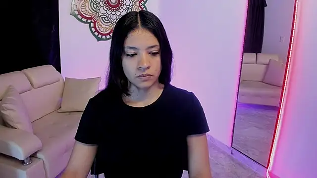 Candy fox 19 online show from 03/06/26, 01:50