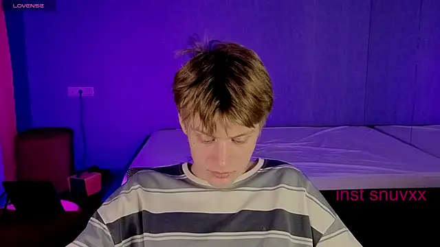 Snapshot of LouieEvans chatting on 10/10/25, 03:57 LouieEvans online show from 10/10/25, 03:57