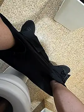 maxelbueno online show from 10/03/25, 08:43