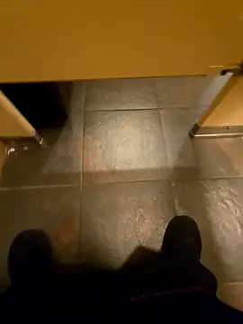 maxelbueno online show from 12/17/25, 11:43