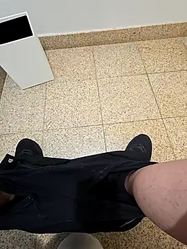 maxelbueno online show from 10/06/25, 07:58