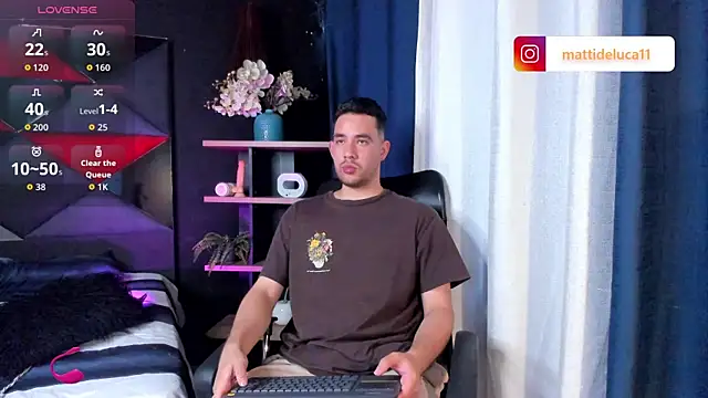 Snapshot of matti_de_lucaa chatting on 10/16/25, 05:54 matti de lucaa online show from 10/16/25, 05:54