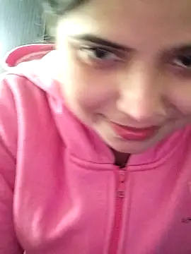 Snapshot of Hot-Pooja25 chatting on 01/15/26, 05:11 Hot-Pooja25 online show from 01/15/26, 05:11