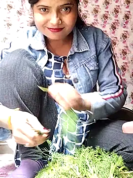 Hot-Pooja25 online show from 02/02/26, 05:28