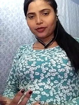 Hot-Pooja25 online show from 02/08/26, 01:53