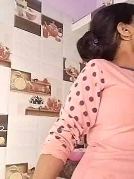 Hot-Pooja25 online show from 03/16/26, 12:09