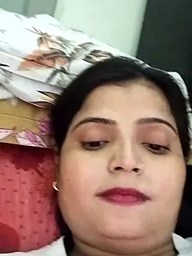 Hot-Pooja25 online show from 03/22/26, 04:19