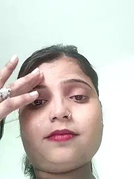 Hot-Pooja25 online show from 03/24/26, 05:07