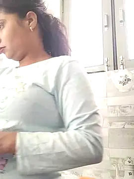 Hot-Pooja25 online show from 03/23/26, 05:51