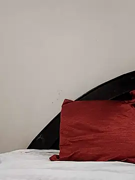 Hot-Pooja25 online show from 03/29/26, 04:47