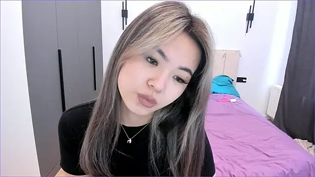 Maakimita online show from 11/04/25, 07:12