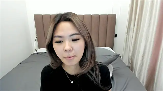 Maakimita online show from 11/28/25, 07:41