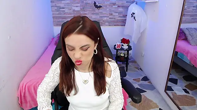 KendallWood  online show from 10/27/25, 08:21