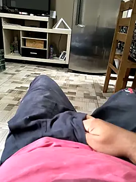 Enriquee147 online show from 12/16/25, 08:13